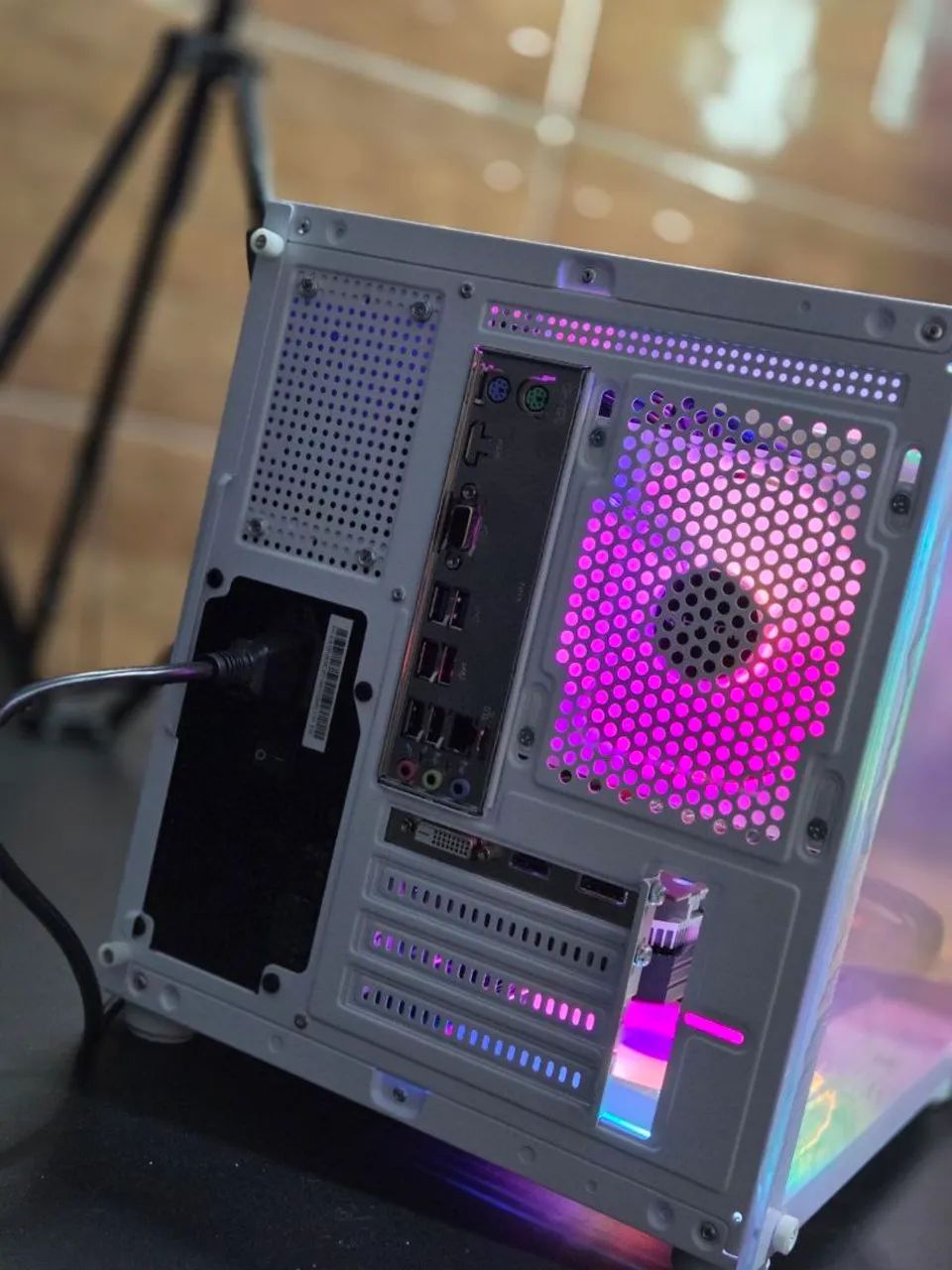 Pc gamer ryzen 5 5500 rx 580 novo - Foto 4
