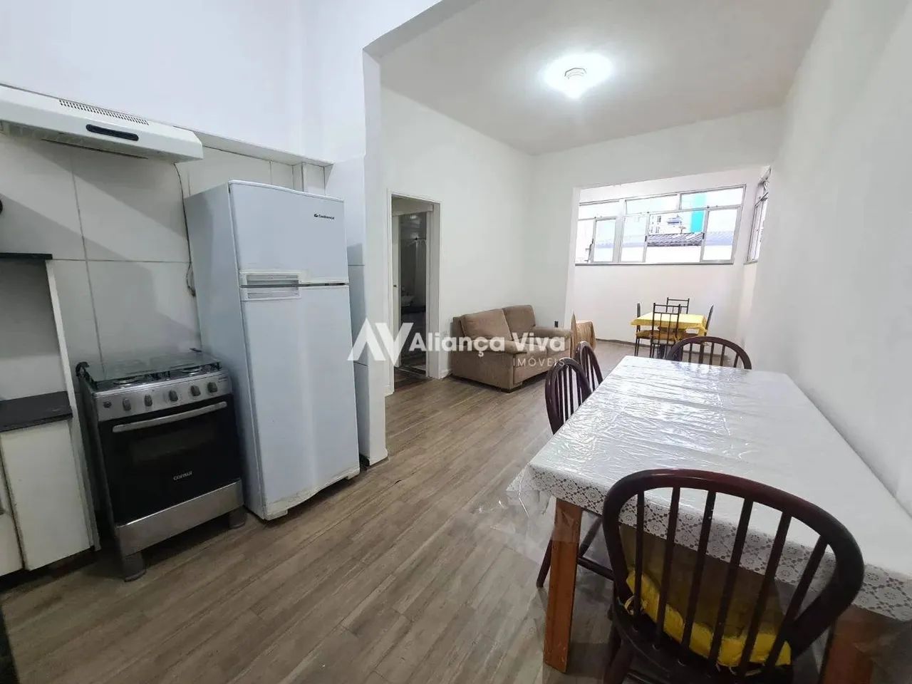 Apartamento a venda com 2 quartos e varanda e dependencia completa