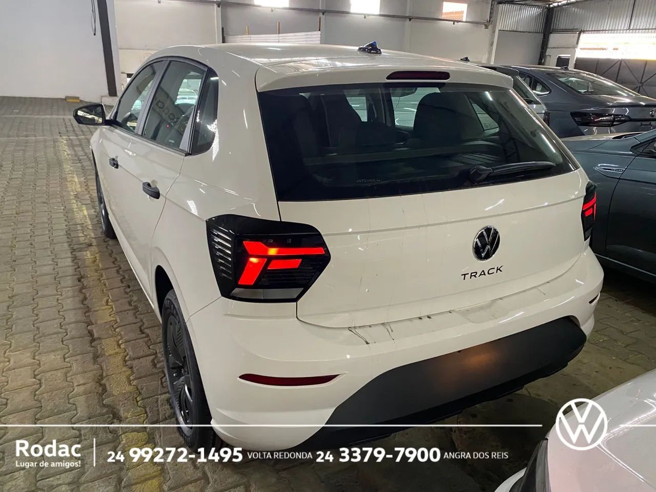 Volkswagen Polo Track 1.0 Flex 12V 5p - Foto 4