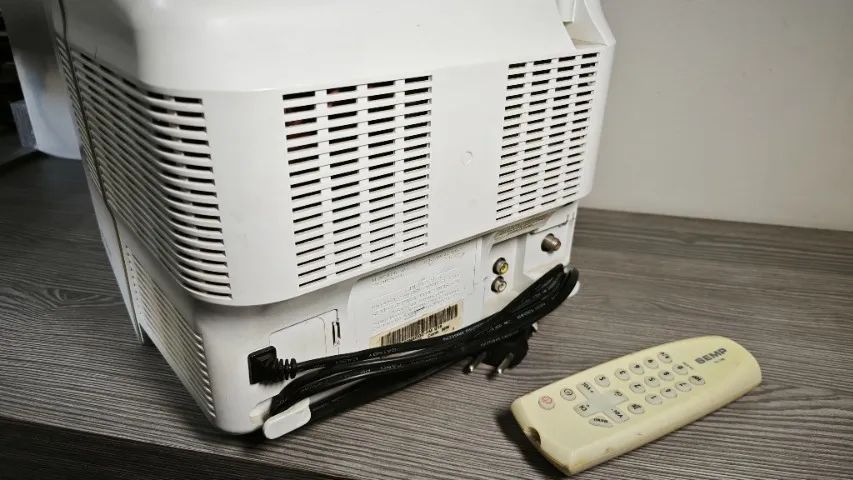 Tv1030 Toshiba 10 Polegadas 110v E Dc 12v/24v Radio Fm - Foto 6