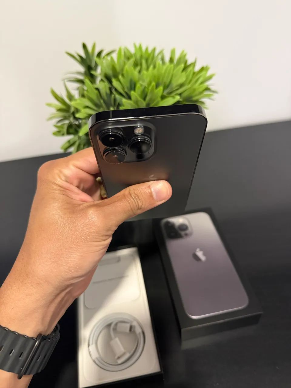 iPhone 13 Pro 256GB | Bateria 77% | Caixa e Cabo Original