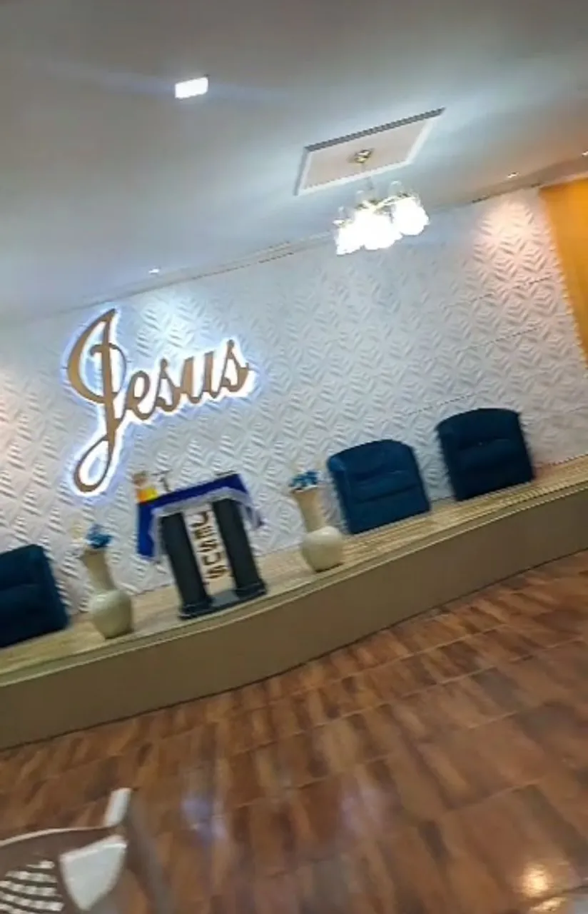 VENDO UM IMÓVEL COMERCIAL LOCALIZADO NA CIDADE NOVA(FAZENDINHA)