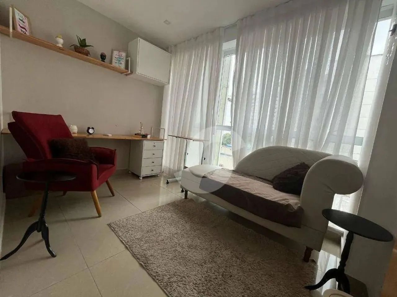 Sala Comercial Mobiliada em Jardim Icaraí  Pronta para o Seu Negócio! Se você procura um e