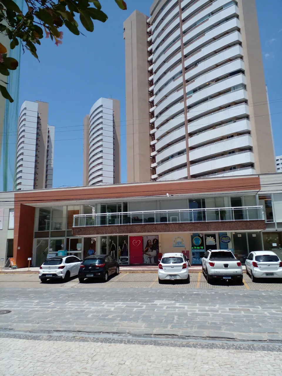 PARQUE IRACEMA - LOJA - RUA MAURO FREIRE, 150 LOJAS 10 E 12 - CENTRO COML PQ DEL SOL. Apro