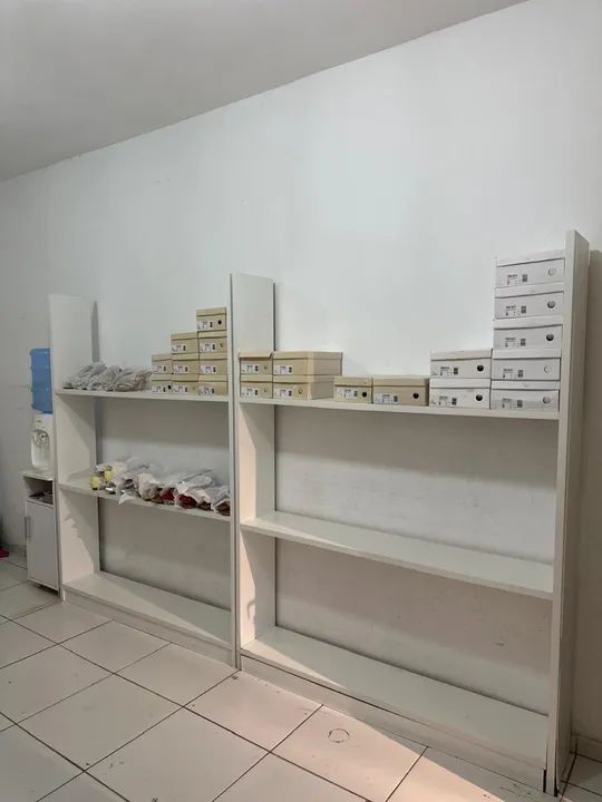 Prateleiras de parede para organização - Foto 3