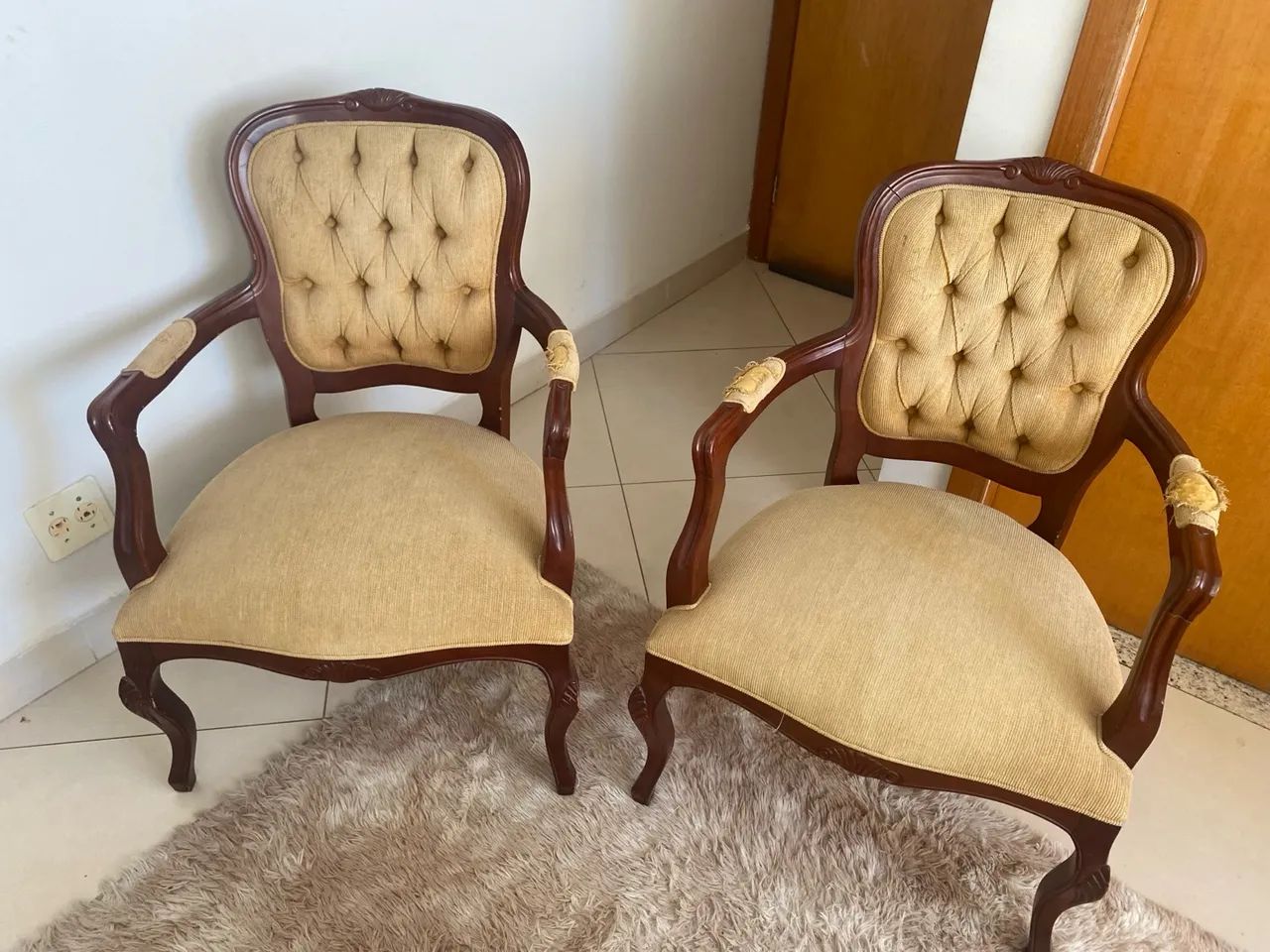 Par de cadeiras Luís XV Antigas - Foto 2