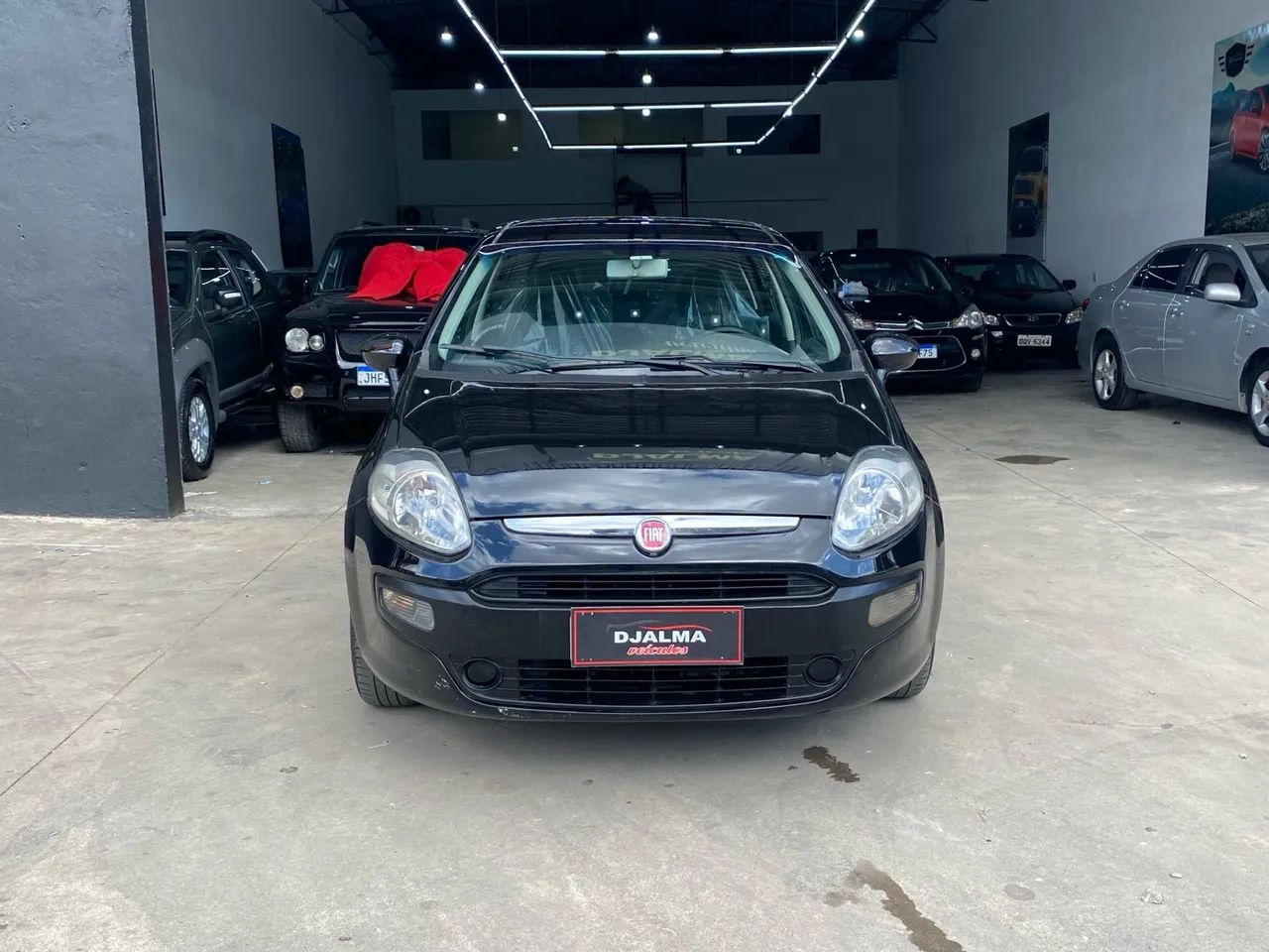 FIAT PUNTO 1.4 ATRACTIVE 2013 ( FINANCIO COM 8.000 ENTRADA)