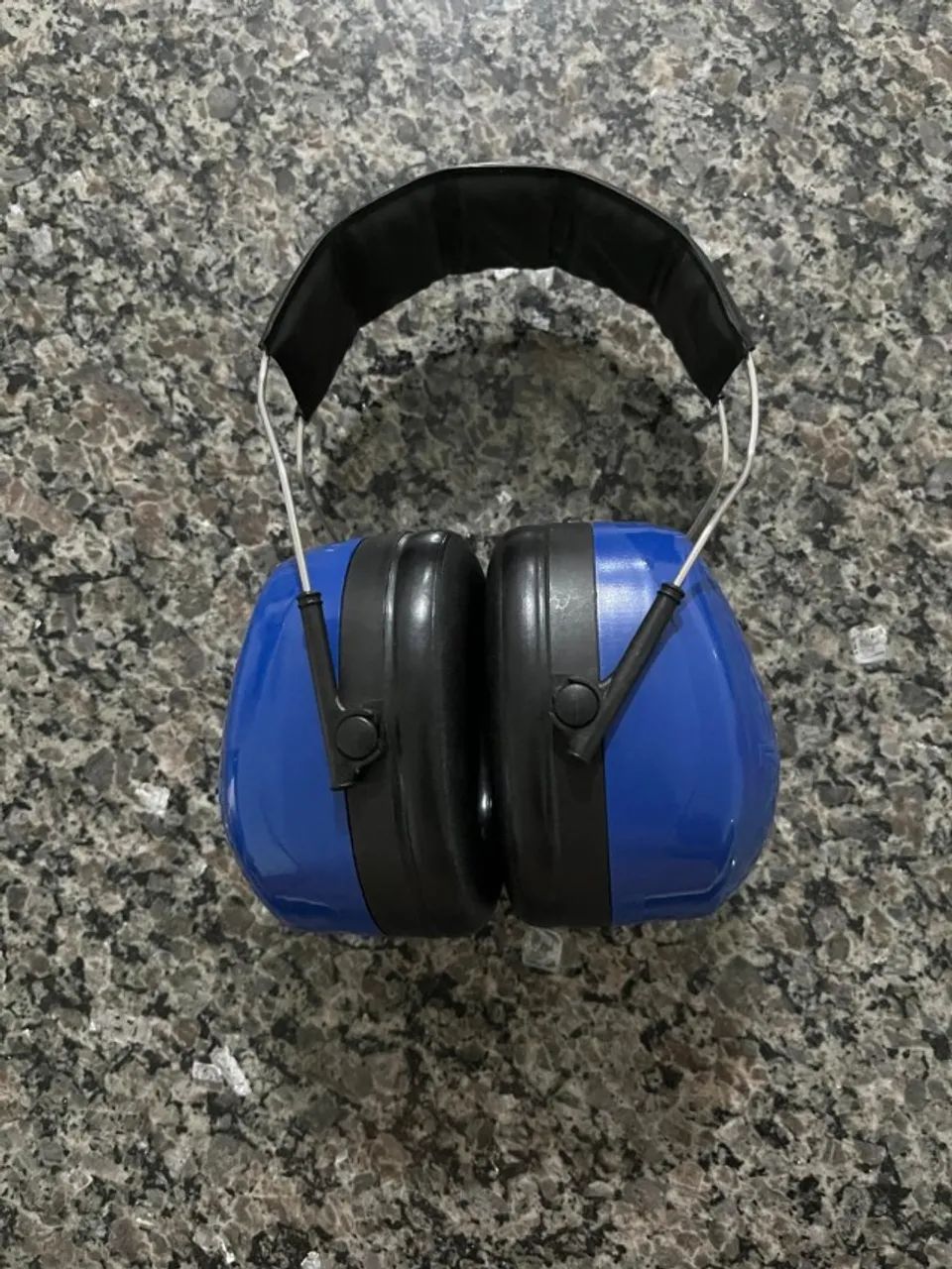 Protetor Auricular Abafador De Ruídos Tipo Concha (Usado)