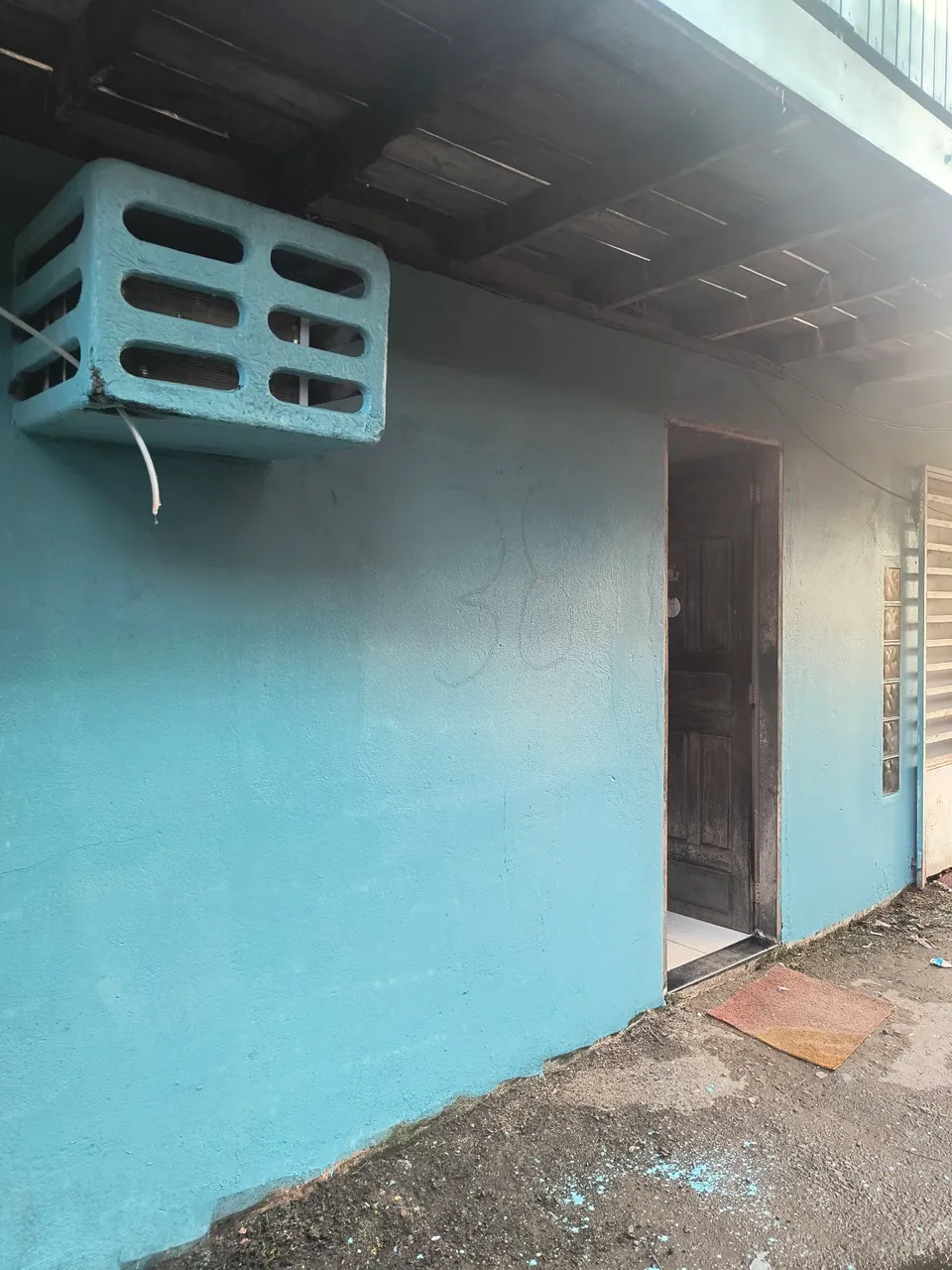 Casa a venda na Zona Sul. Muca, próximo a Benoliel