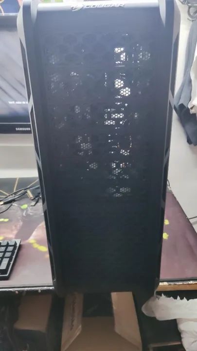 Gabinete Cougar Evolution 6GR1 Full Tower
