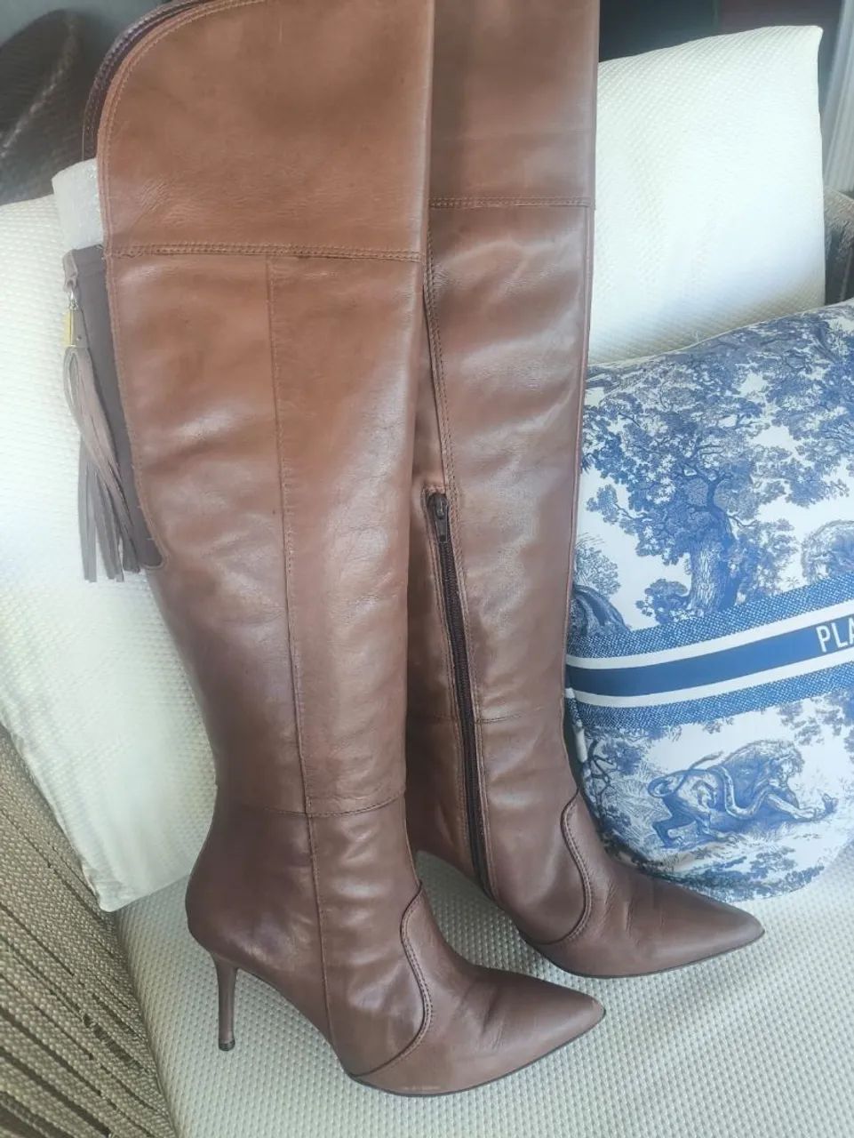 Bota Feminina de Couro Marrom - Foto 2