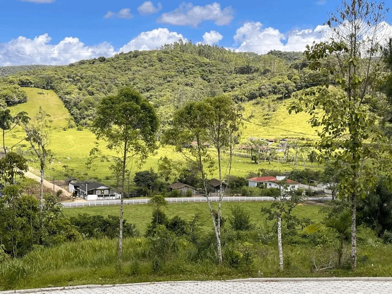 Terreno em Condominio à venda em Sto Amaro da Imperatriz