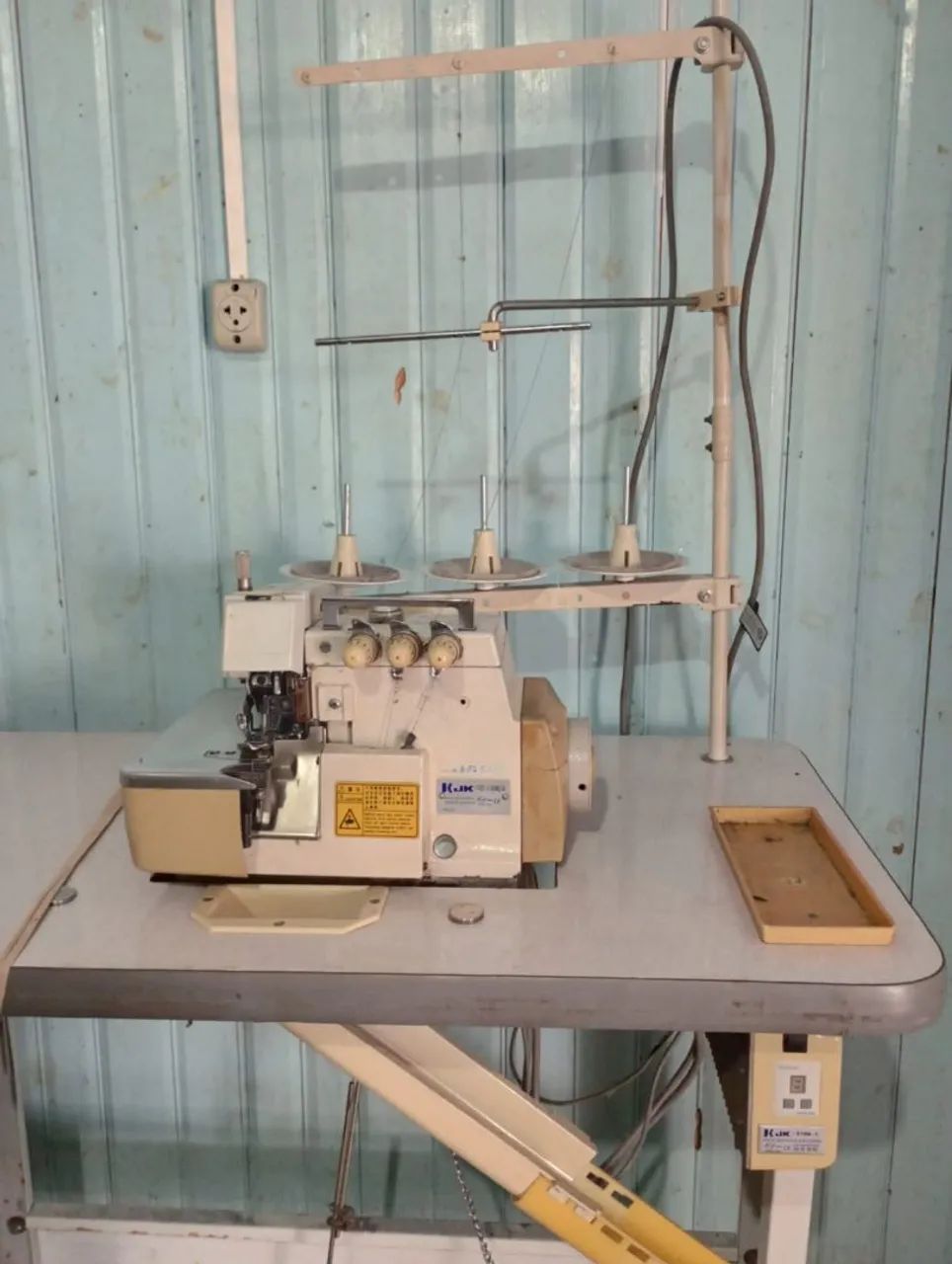Máquina de Costura Industrial Overloque jack