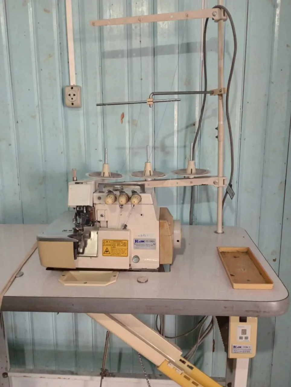 Máquina de Costura Industrial Overloque jack