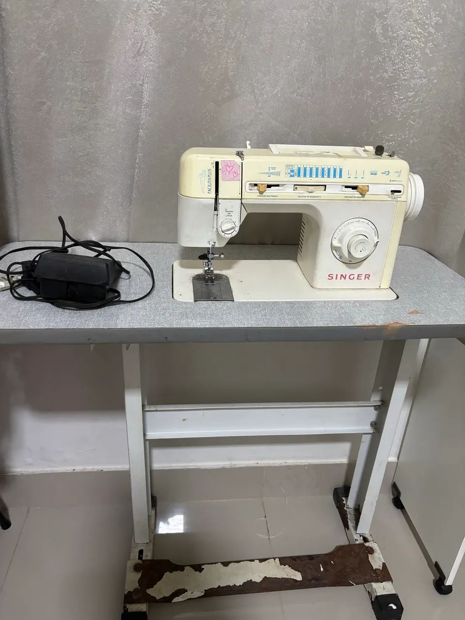 Máquina de costura  - Foto 2