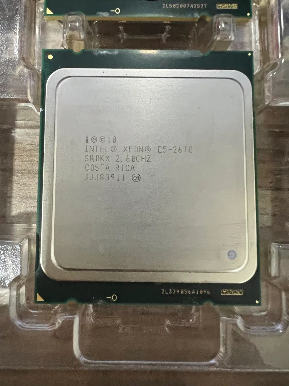 Lote 20 Un Intel Xeon E5-2670