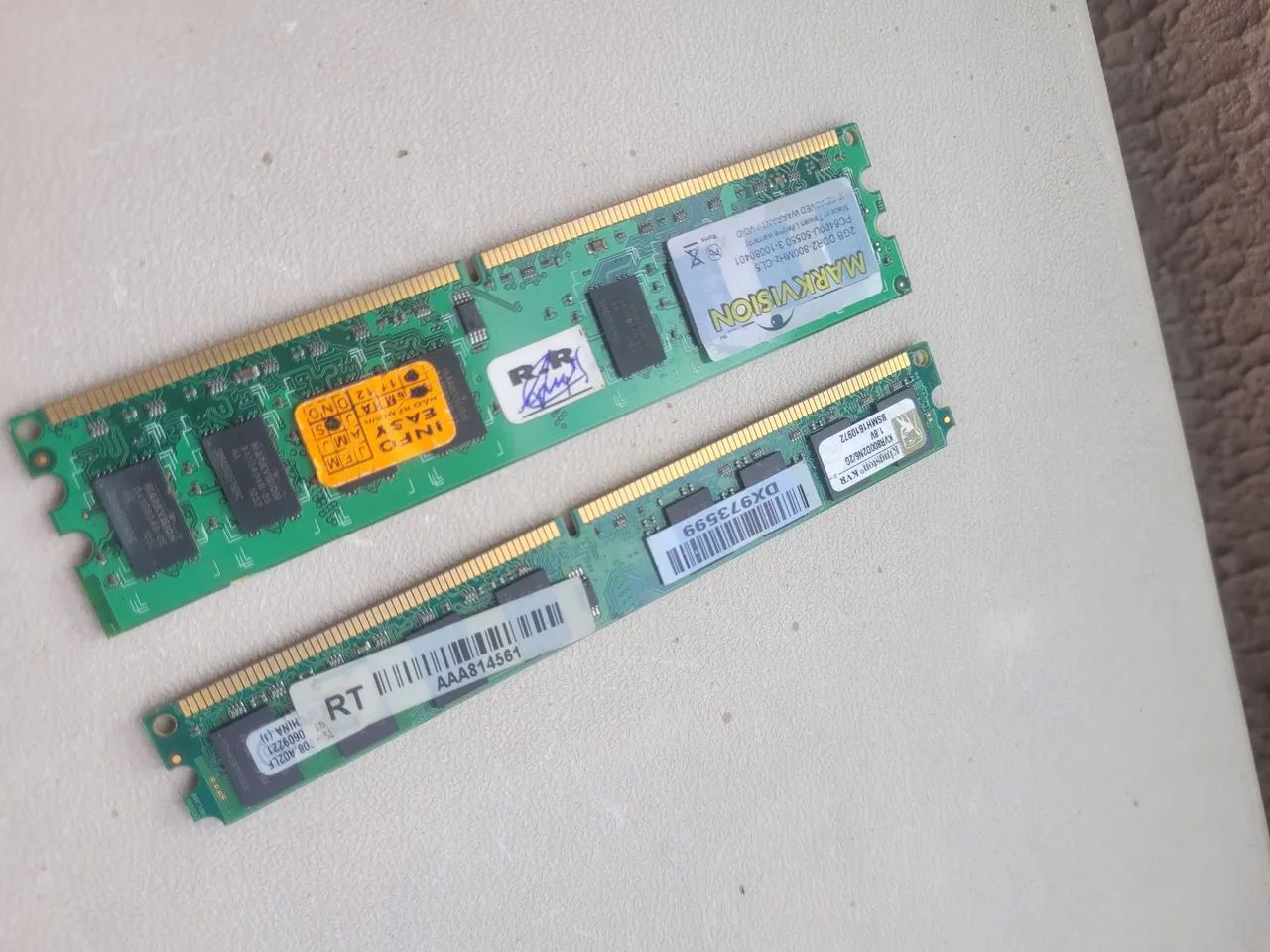 2 Memórias DDR2 de 2 GBs cada uma ! - Foto 3
