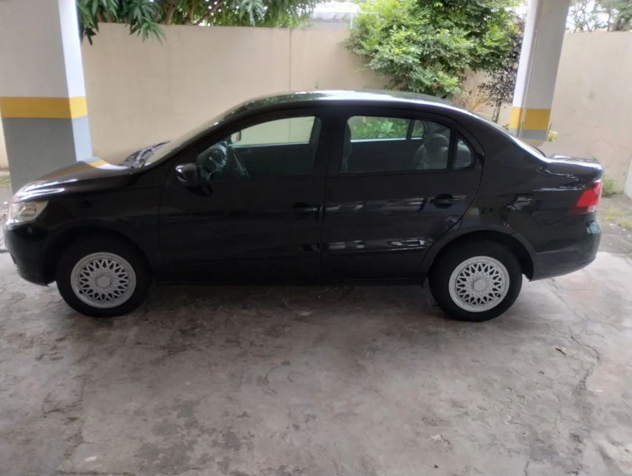 Volkswagen Voyage 2013