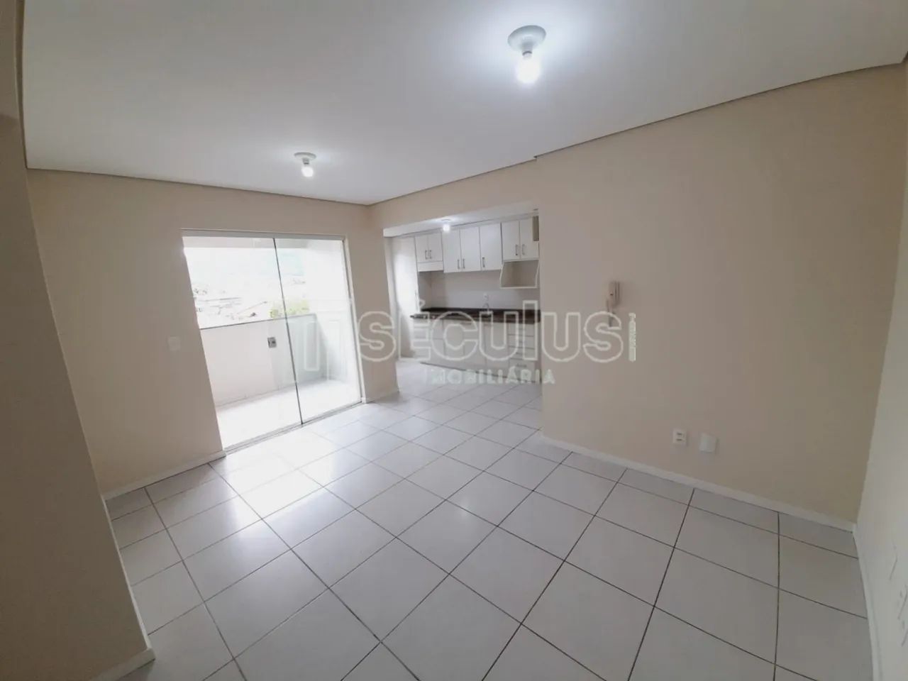 Apartamento em - Guaramirim. - Foto 2