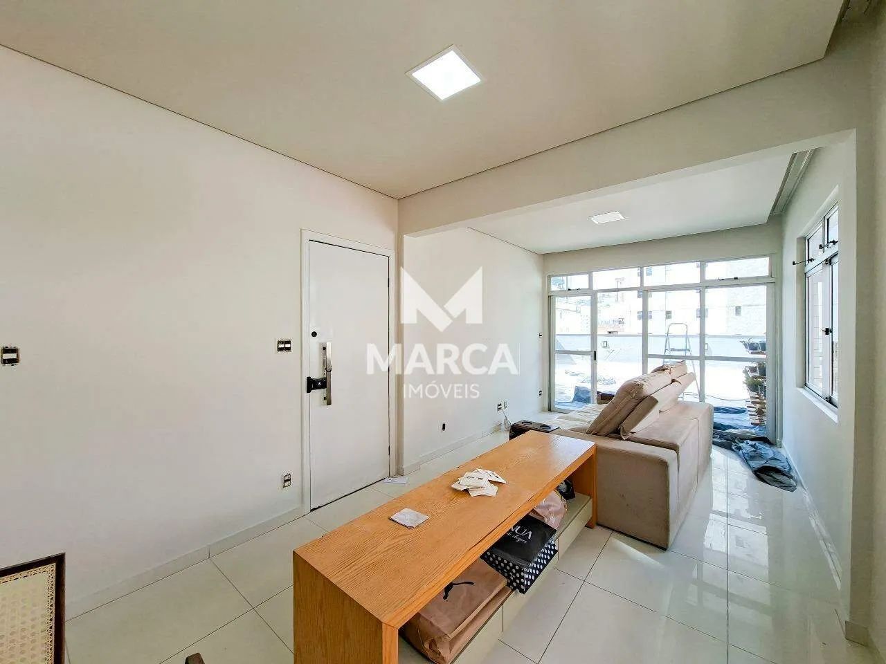 Cobertura Linear Mobiliada para Aluguel com 3 Quartos, Suíte, Varanda e Espaço Gourmet - Foto 3