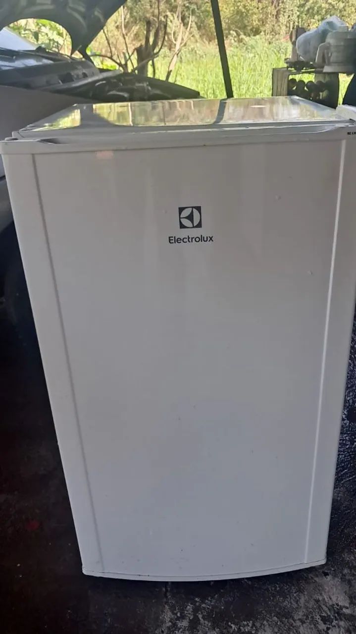 Frigobar Electrolux 122 lts - Foto 5