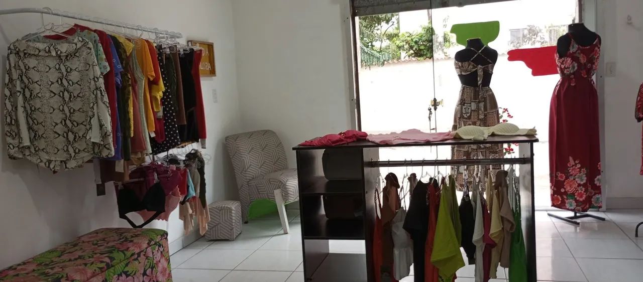 troco uma loja montada é ateliê completo .   