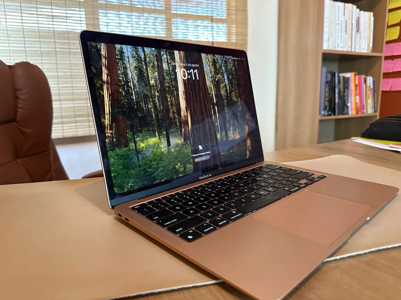 Macbook Air - 2020, Chip M1, 256 GB de SSD - Cor Ouro - Notebooks