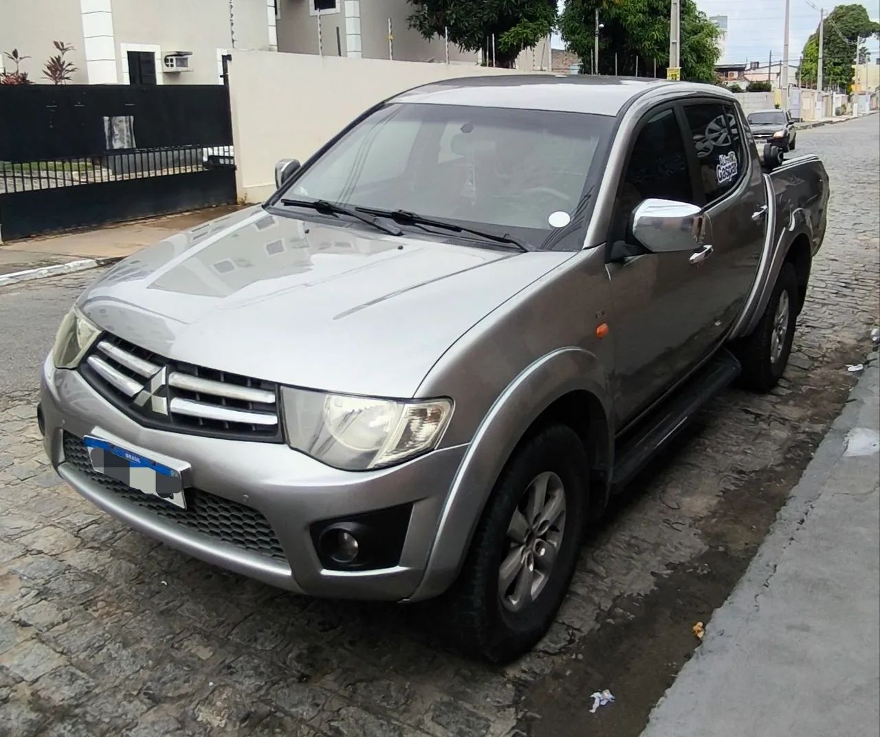 Mitsubishi L200 L200 Triton HPE 3.2 CD TB Int.Diesel Aut 2012