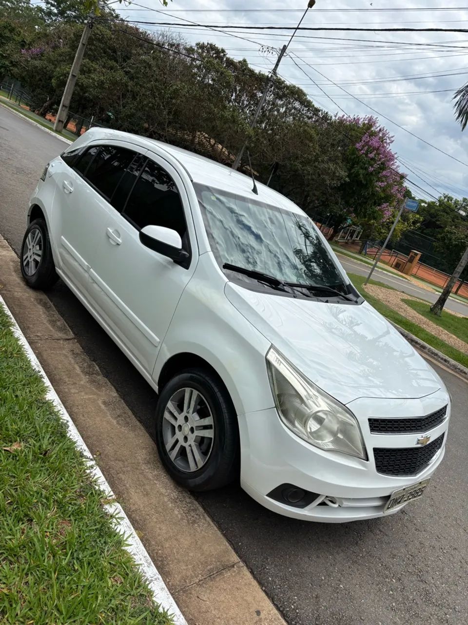 Chevrolet Agile LTZ 1.4 MPFI 8V FLEXPOWER 5P 2013