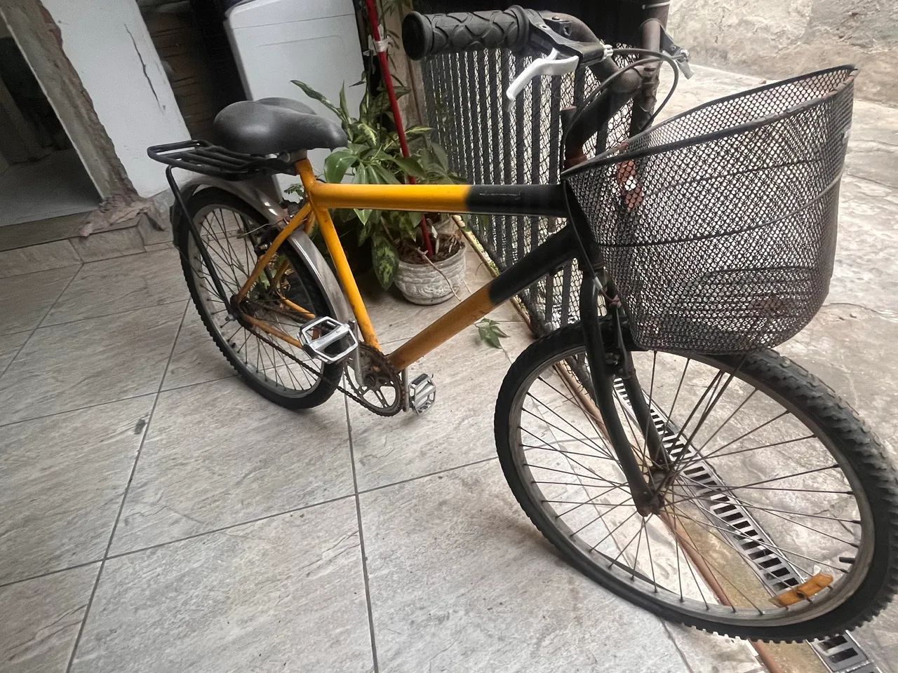 Bike amarela aro 26