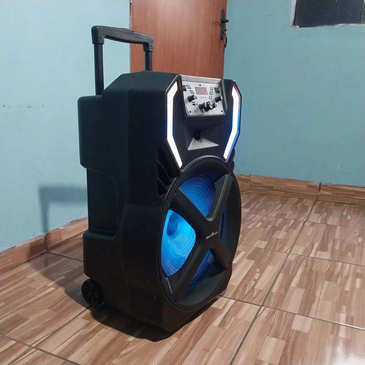 Caixa de som Britânia 700W - Foto 2