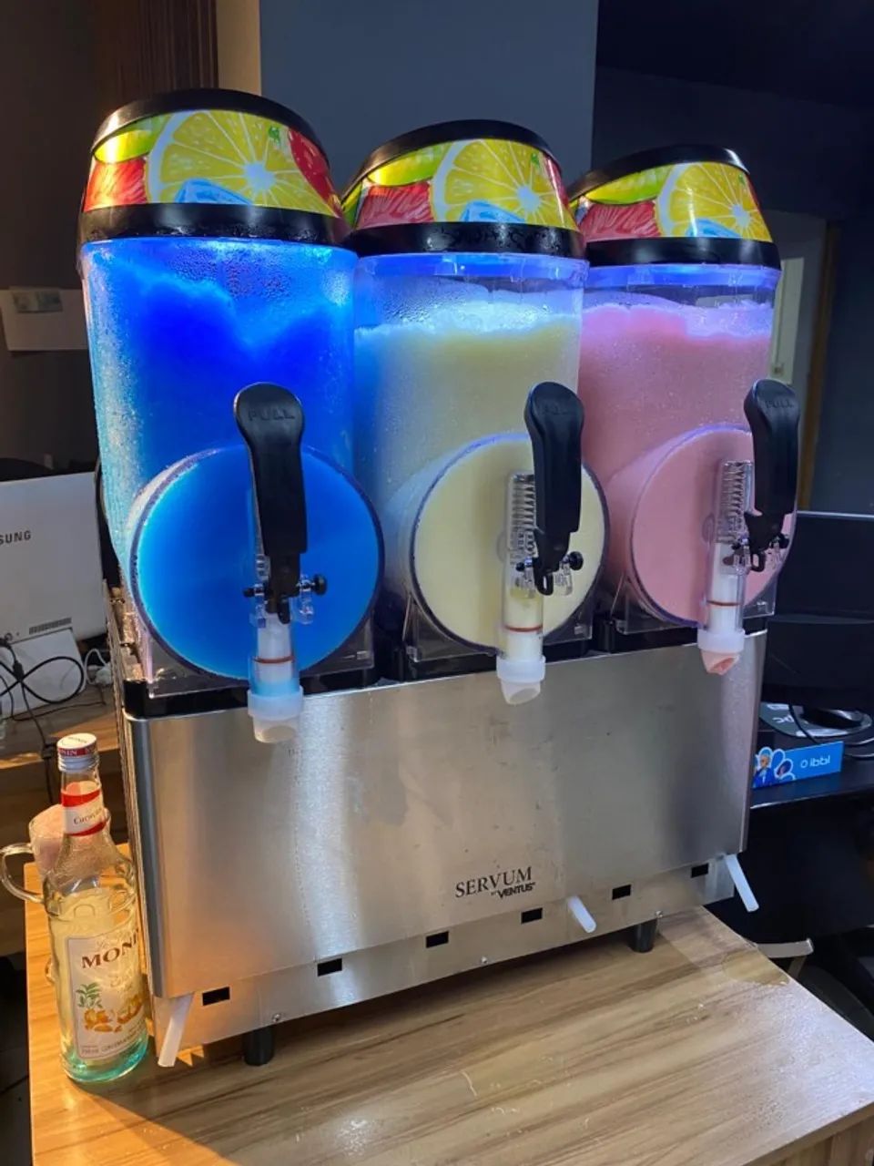MAQUINA FROZEN-RASPADINHA - Foto 3