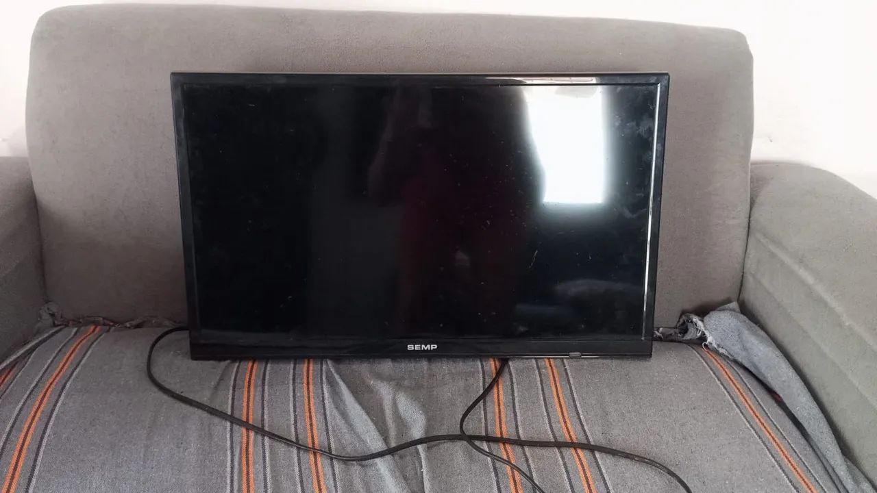 Tv semp Toshiba 24 com defeito  - Foto 2