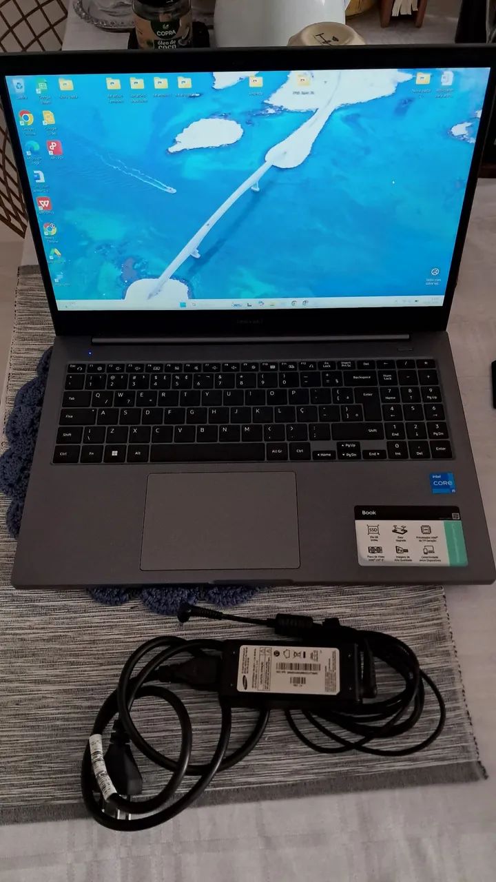 Notebook Samsung Book intel Core I5 11 8GB RAM  aceito cartão. 