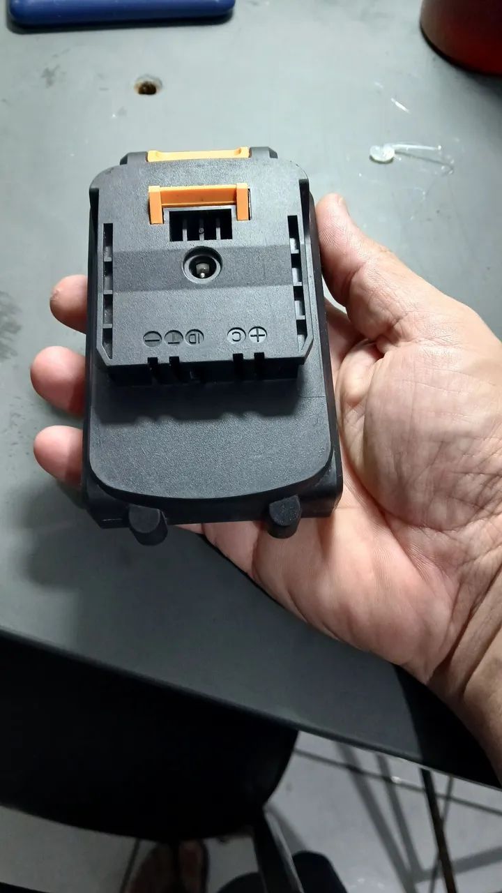 Bateria para furadeira Wap 21V - Foto 4