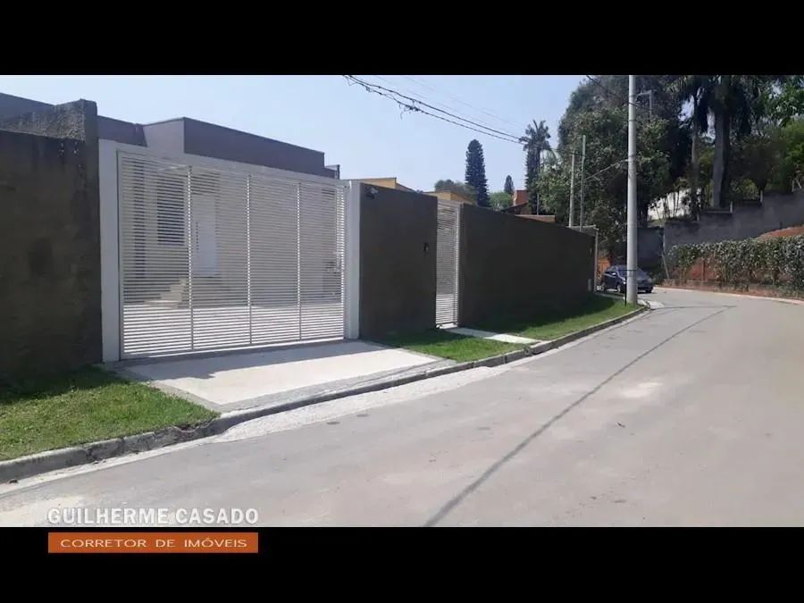 Casa De Rua Em Cotia