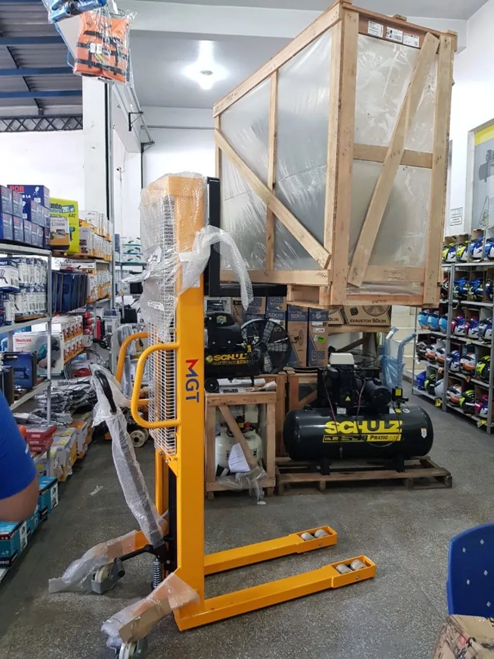 Empilhadeira Manual Menegotti 1.5 Ton - NOVA - Foto 2