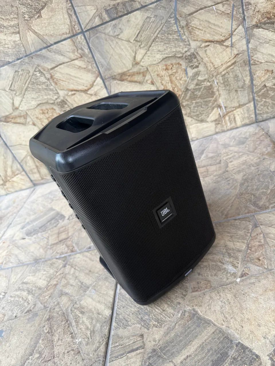 JBL Eon one compact