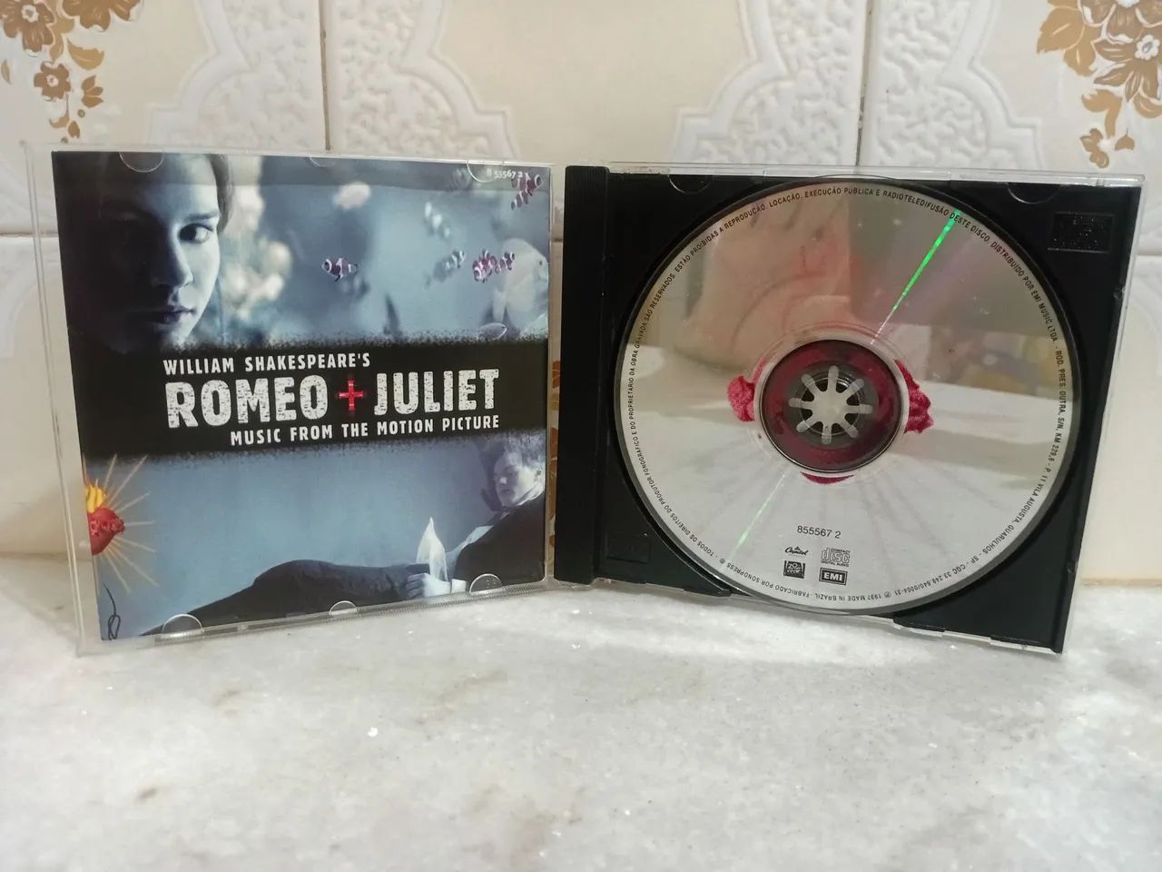 CD Romeu e Julieta - Foto 3