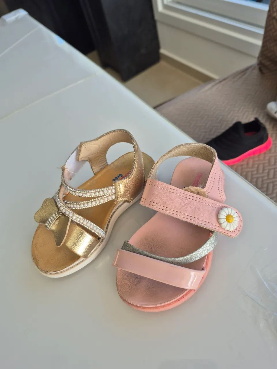 Sandália e tênis 20 e 23 - Foto 2