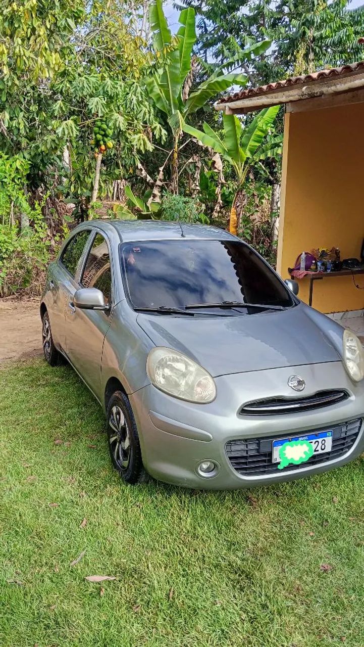 Nissan March S 1.6 16V FLEX 2013