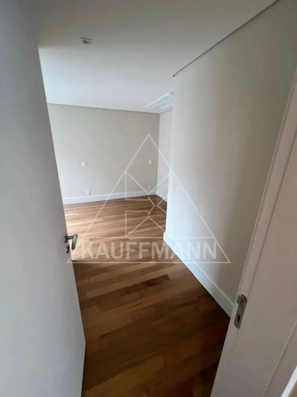 Apartamento à Venda em Perdizes - 3 Dormitórios, 3 Suítes, 2 Vagas e 172m² de Área Útil - Foto 11
