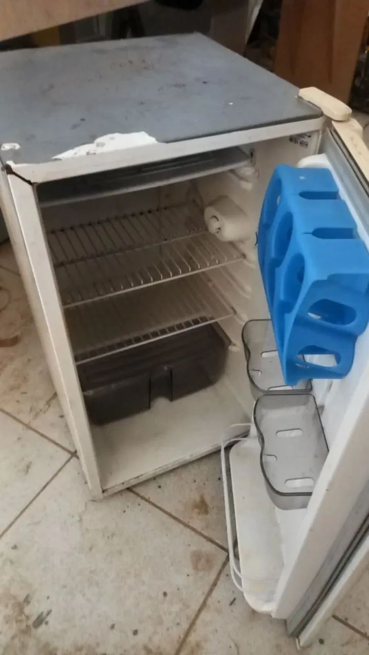 Vendo um frigobar Consul 