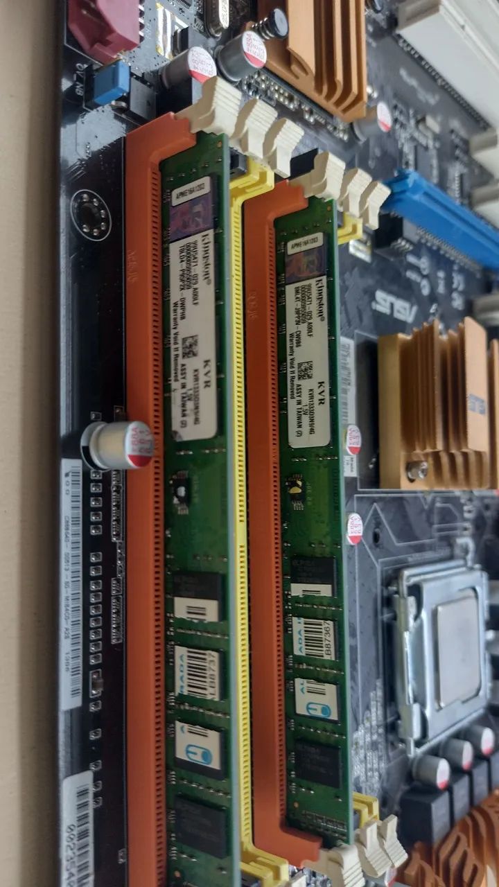 Kit Xeon E5440 + Placa Asus P5QC + 8GB DDR3 - Foto 4