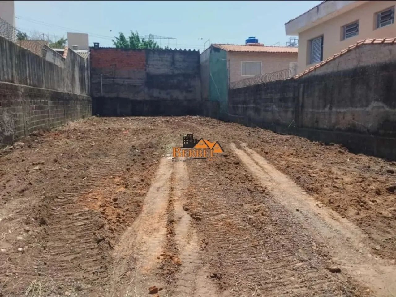 Terreno para Venda, 320 m²