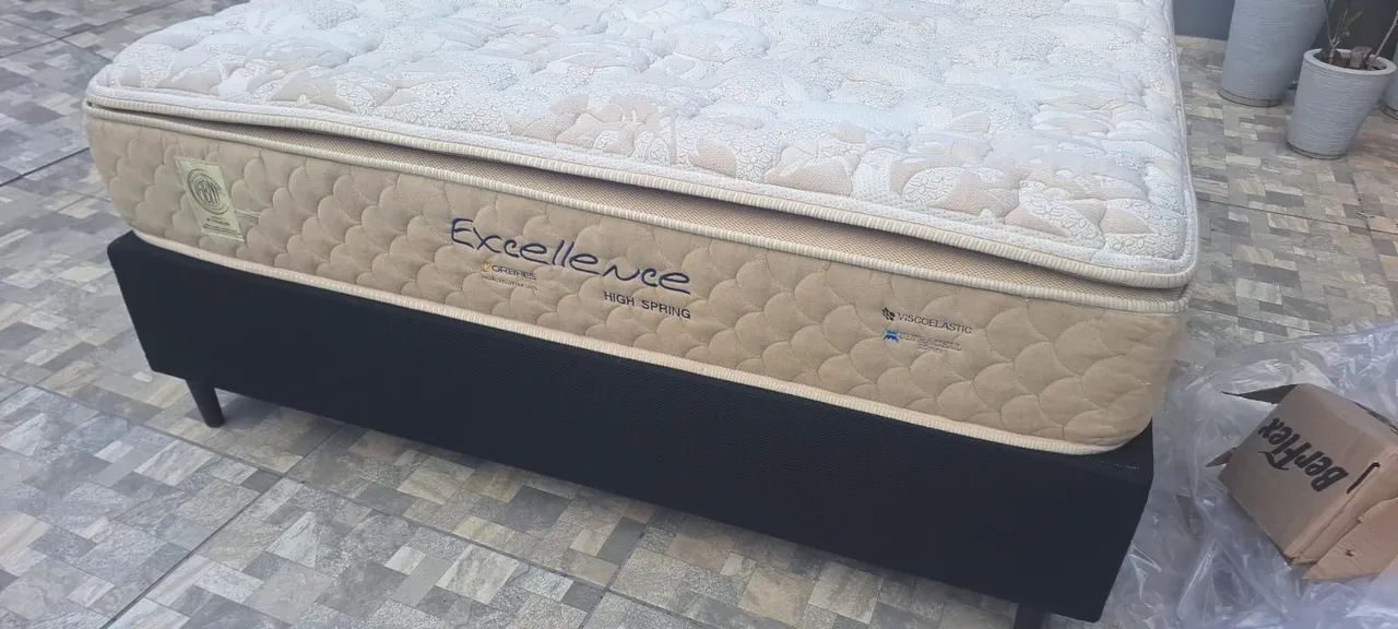 Cama Box Queen Size,Colchão Orbhes e base nova nunca usada - Foto 2