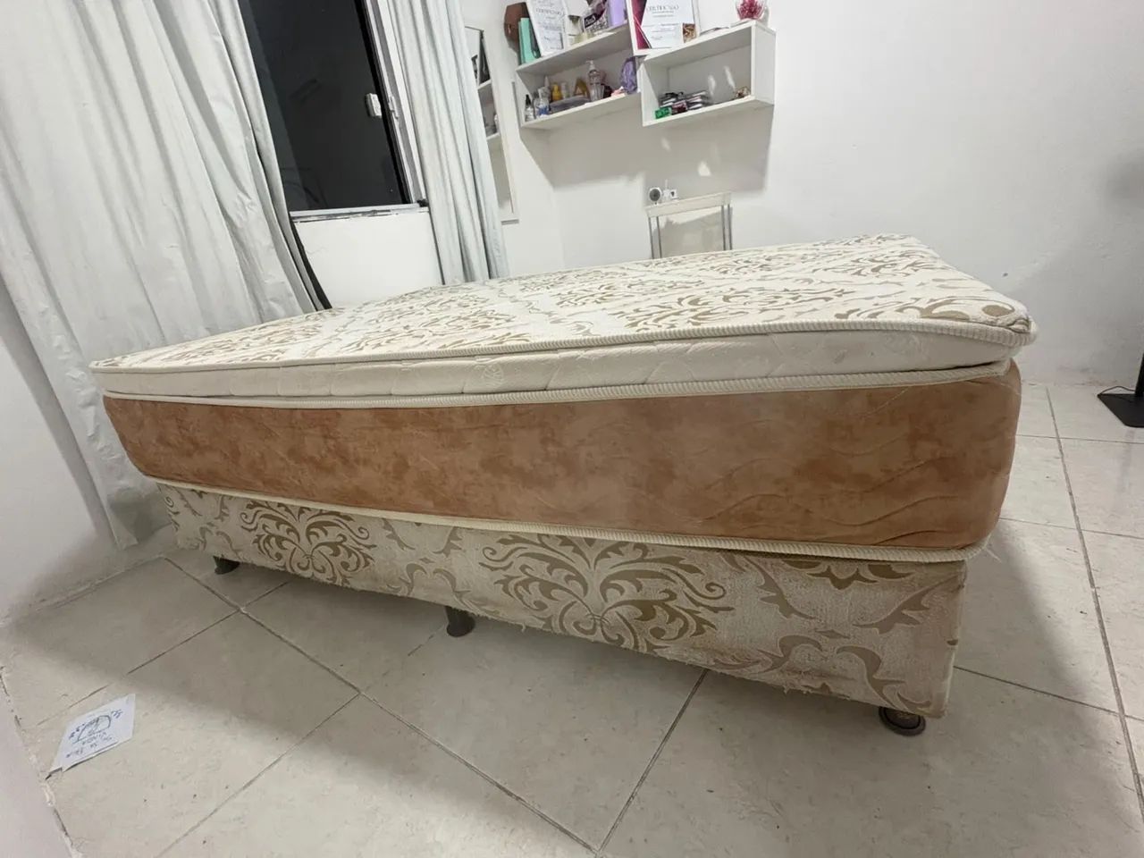 CAMA QUEEN - Foto 2