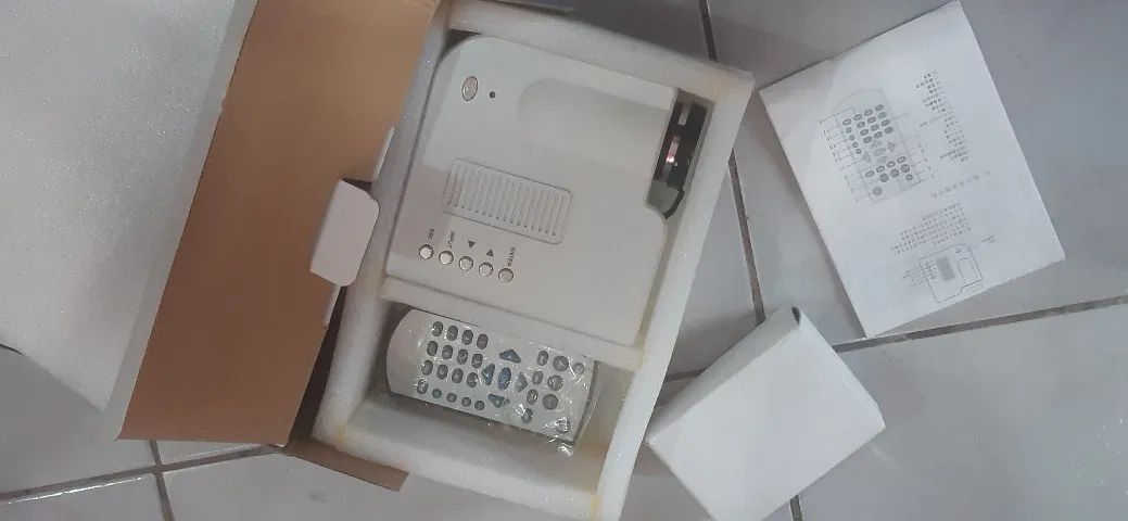 Vende-se projetor Unic UC2 - Foto 3