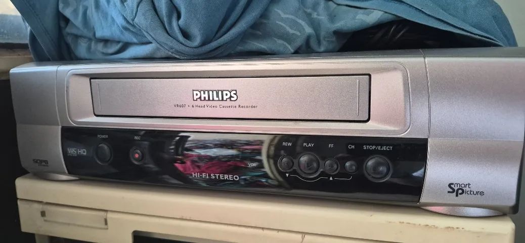 Video Cassette Philips, placa de Captura de vídeo e mini conversor de audio e video - Foto 5