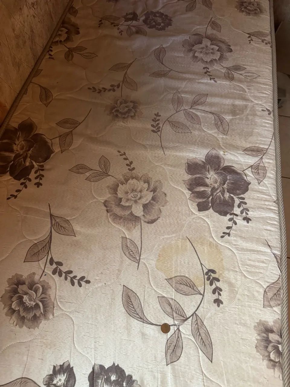 Vendo cama box solteiro  - Foto 3